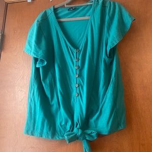 Green tee with buttons and tie